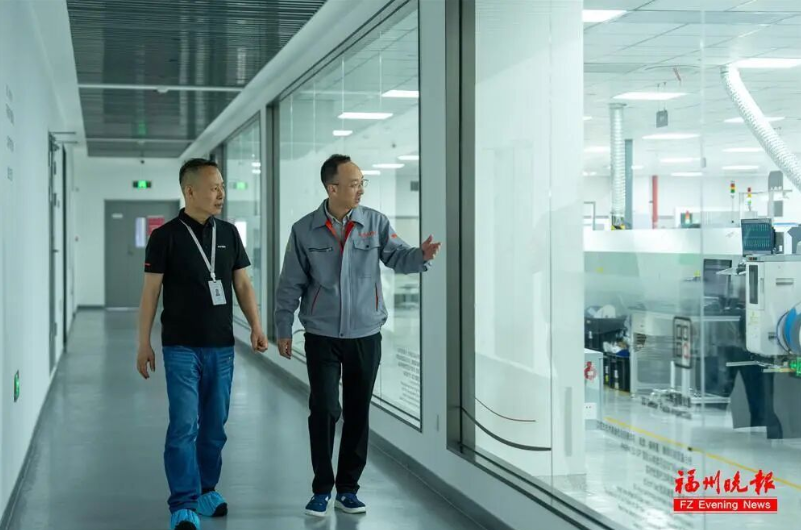 福州晚报专访睿能电子副总经理王开伟:工业自动化生产不靠人盯,制造业迎来新变化(图2) 福州晚报专访睿能电子副总经理王开伟:工业自动化生产不靠人盯,制造业迎来新变化(图2)